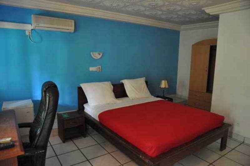 Residence Saint-Jacques Centre Ville Πουάντ-Νουάρ Εξωτερικό φωτογραφία